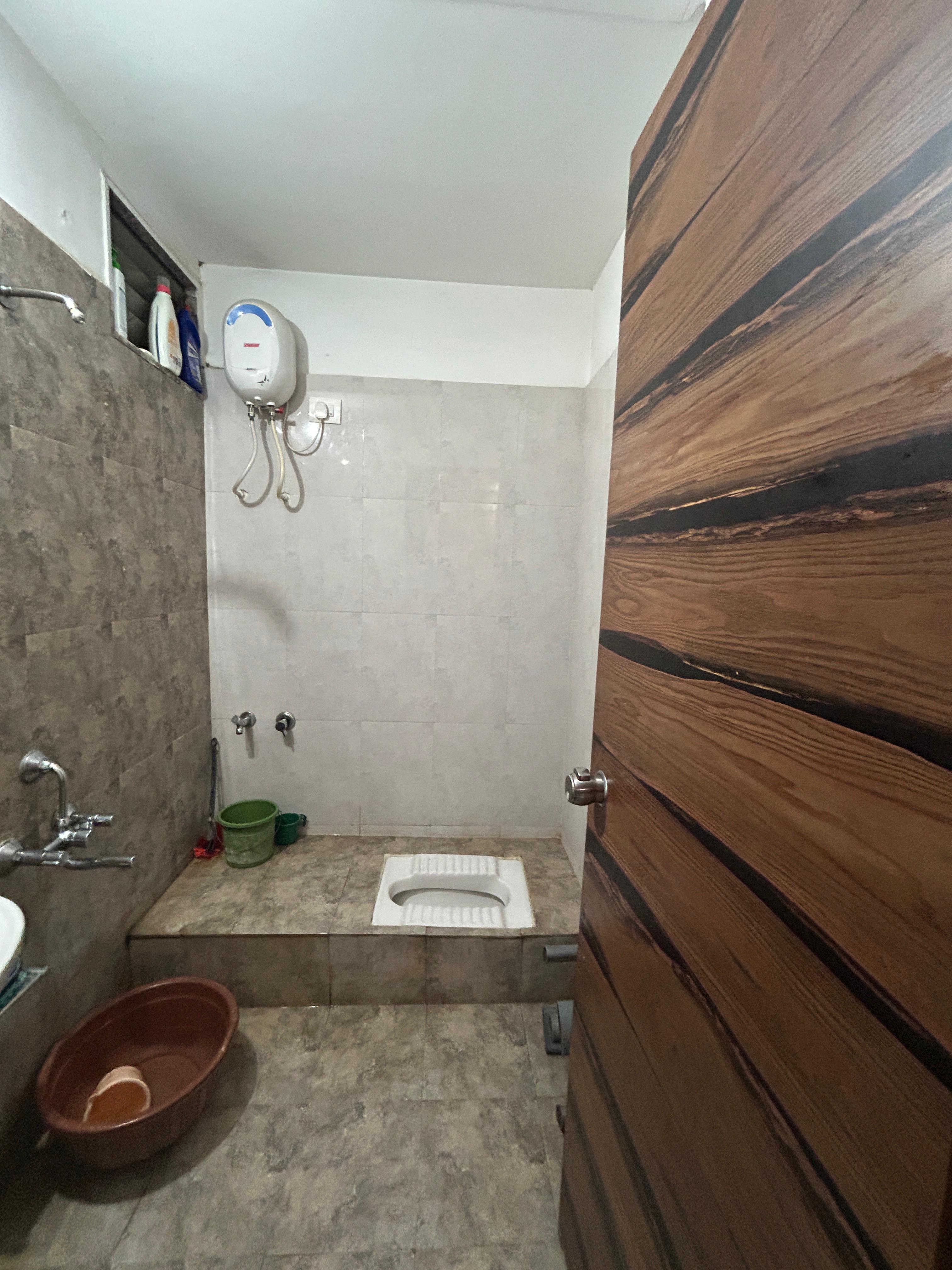 2 BHK 126 Sq. Yards Residential Flat / Appartment for Sale in Jagatpur Ahmedabad - Media 11
