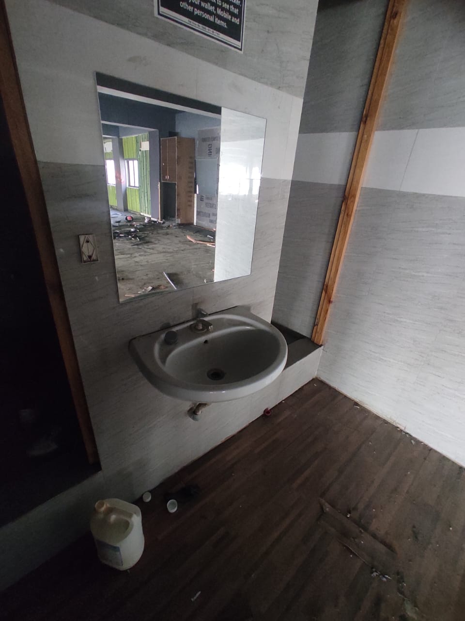 2F 7800 Sq. Feet Commercial Showroom for Rent in Shahibaug Ahmedabad - Media 15