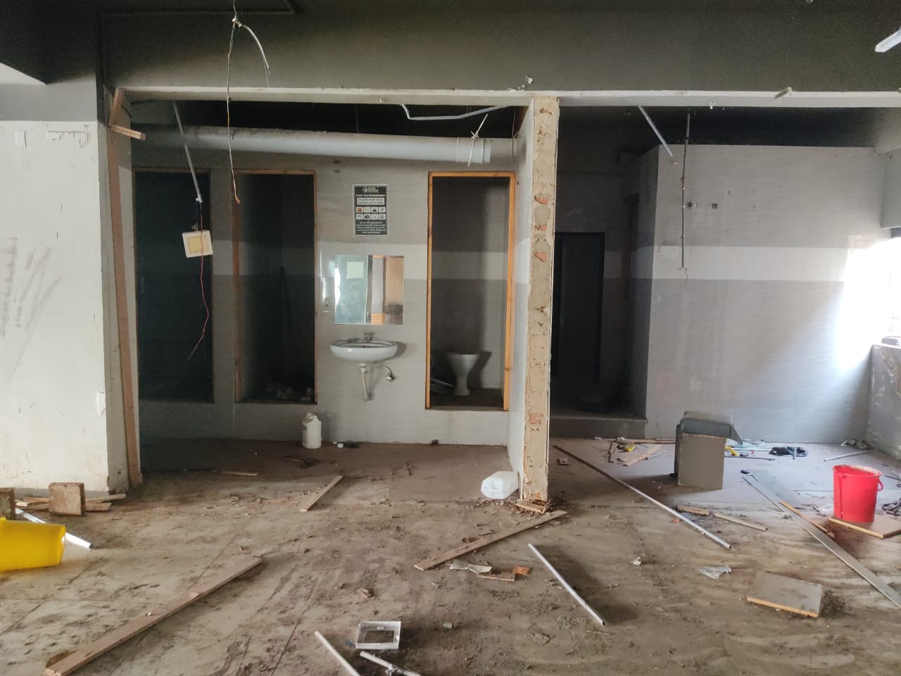 2F 7800 Sq. Feet Commercial Showroom for Rent in Shahibaug Ahmedabad - Media 12