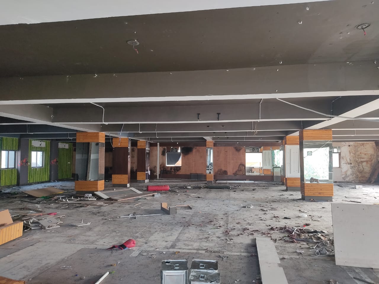 2F 7800 Sq. Feet Commercial Showroom for Sale in Shahibaug Ahmedabad - Media 7