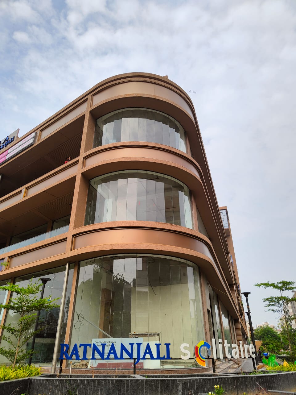 571 Sq. Feet Commercial Office for Rent in Satellite Ahmedabad