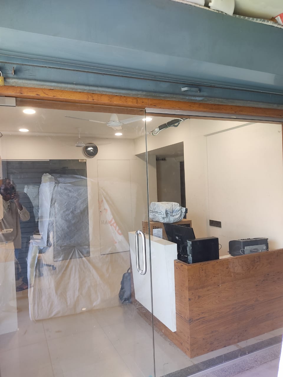 920 Sq. Feet Commercial Office for Sale in Shahibaug Ahmedabad - Media 3