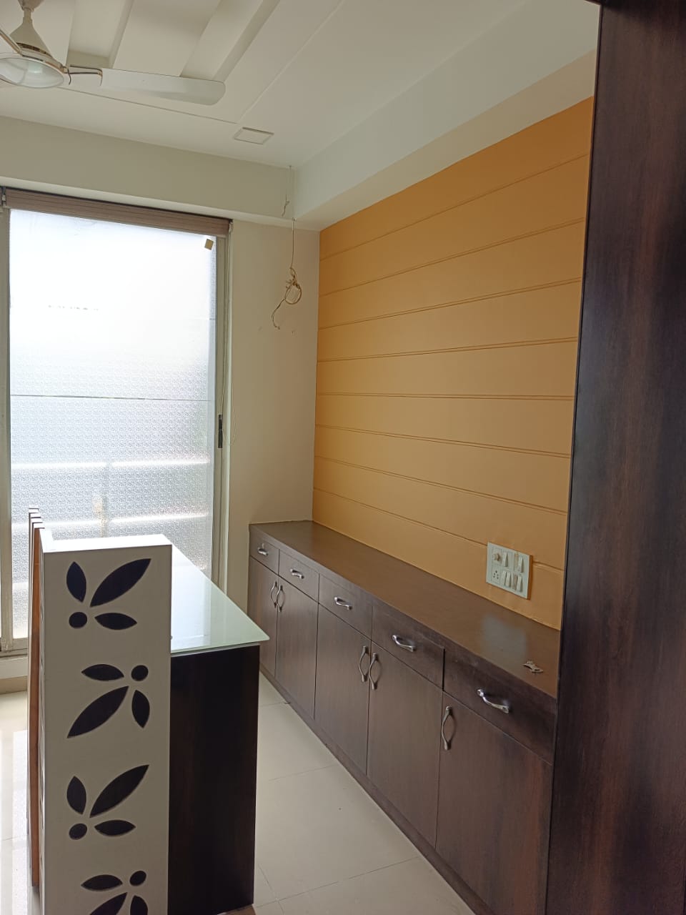 2F 640 Sq. Feet Commercial Showroom for Sale in Shahibaug Ahmedabad - Media 2