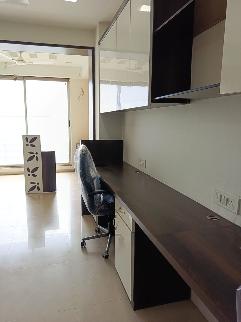 2F 640 Sq. Feet Commercial Showroom for Sale in Shahibaug Ahmedabad - Media 6