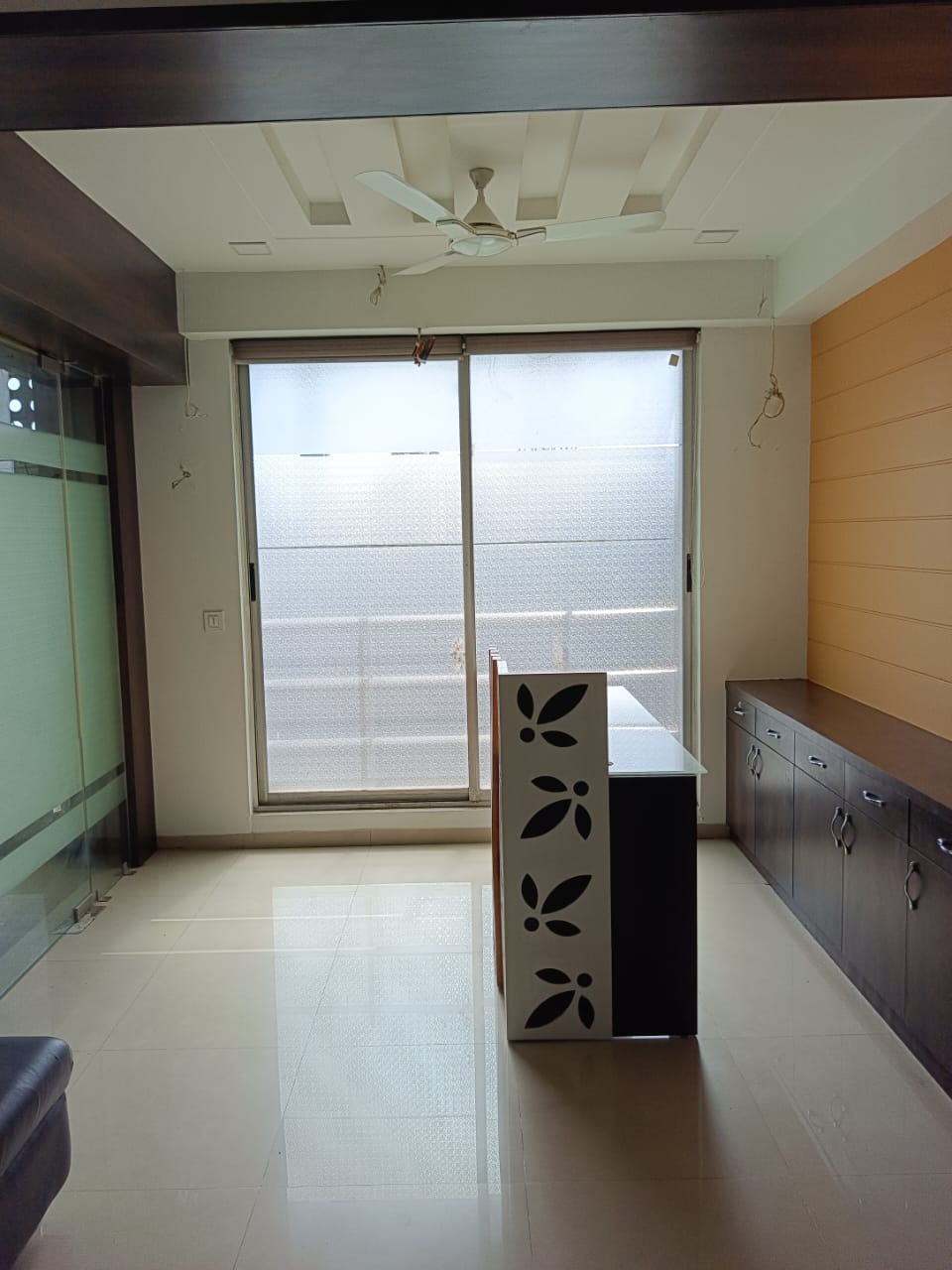 2F 640 Sq. Feet Commercial Showroom for Sale in Shahibaug Ahmedabad - Media 15