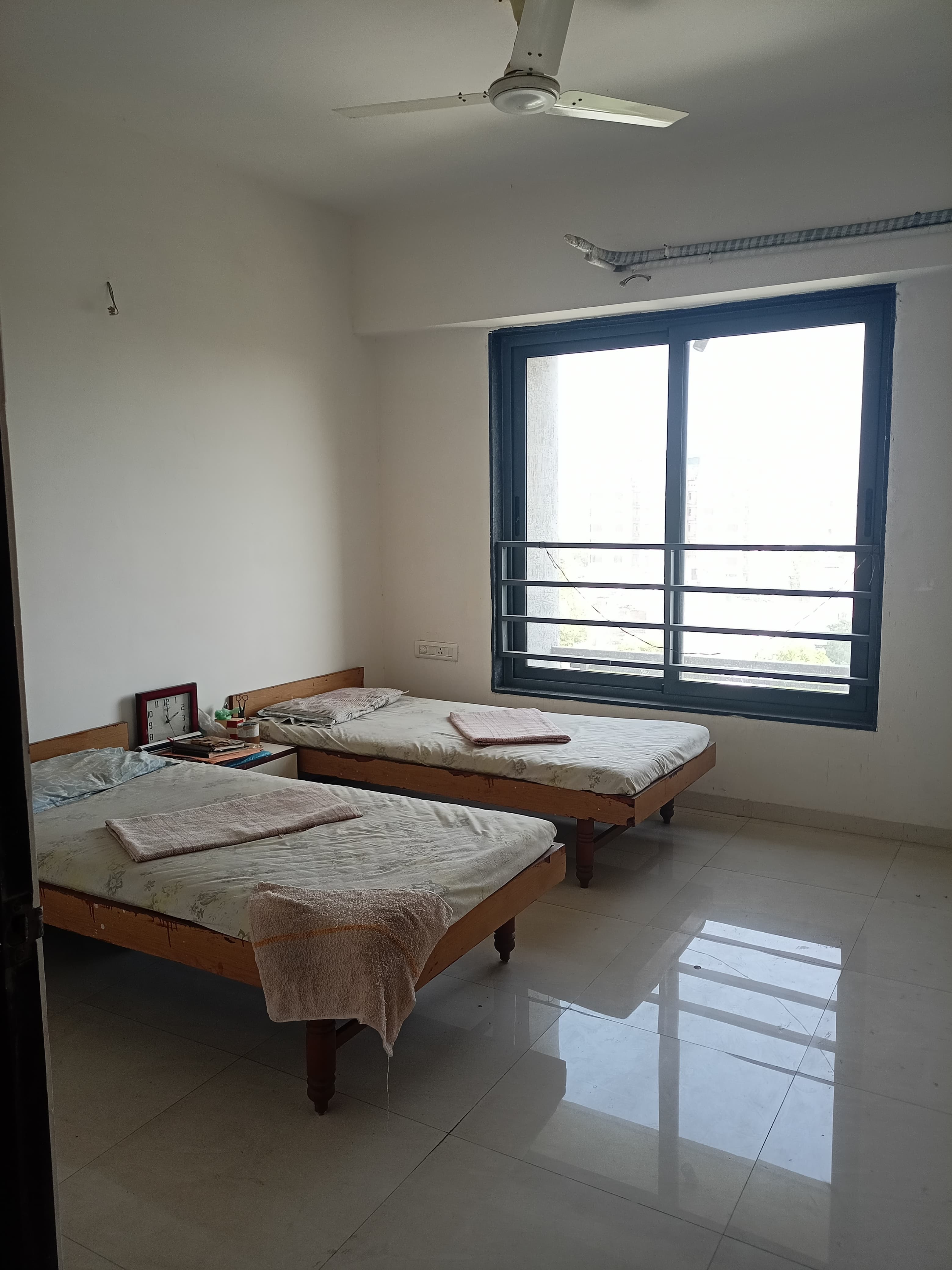 3 BHK 2400 Sq. Feet Residential Flat / Appartment for Sale in Ellisbridge Ahmedabad - Media 3