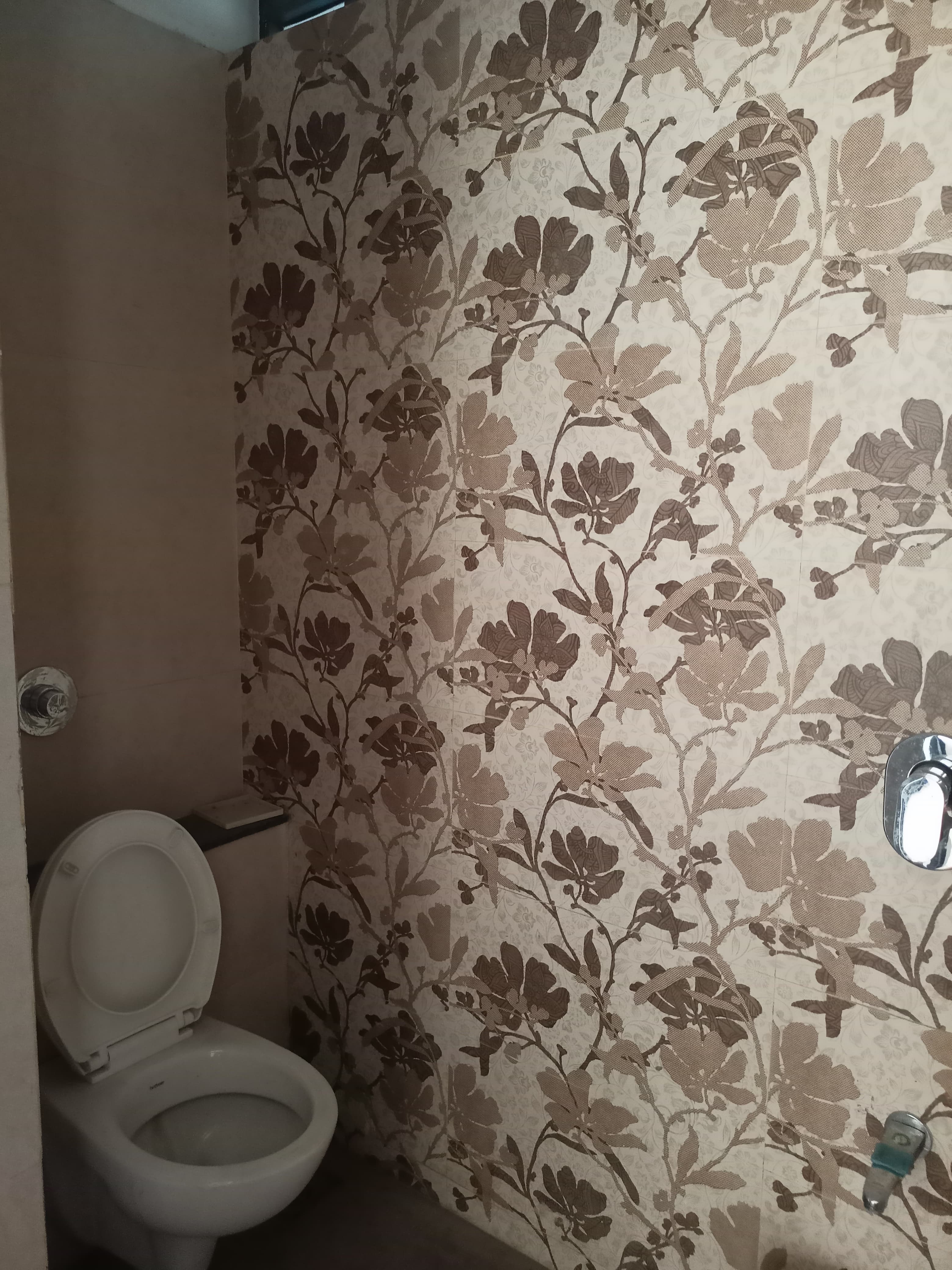 3 BHK 2400 Sq. Feet Residential Flat / Appartment for Sale in Ellisbridge Ahmedabad - Media 4