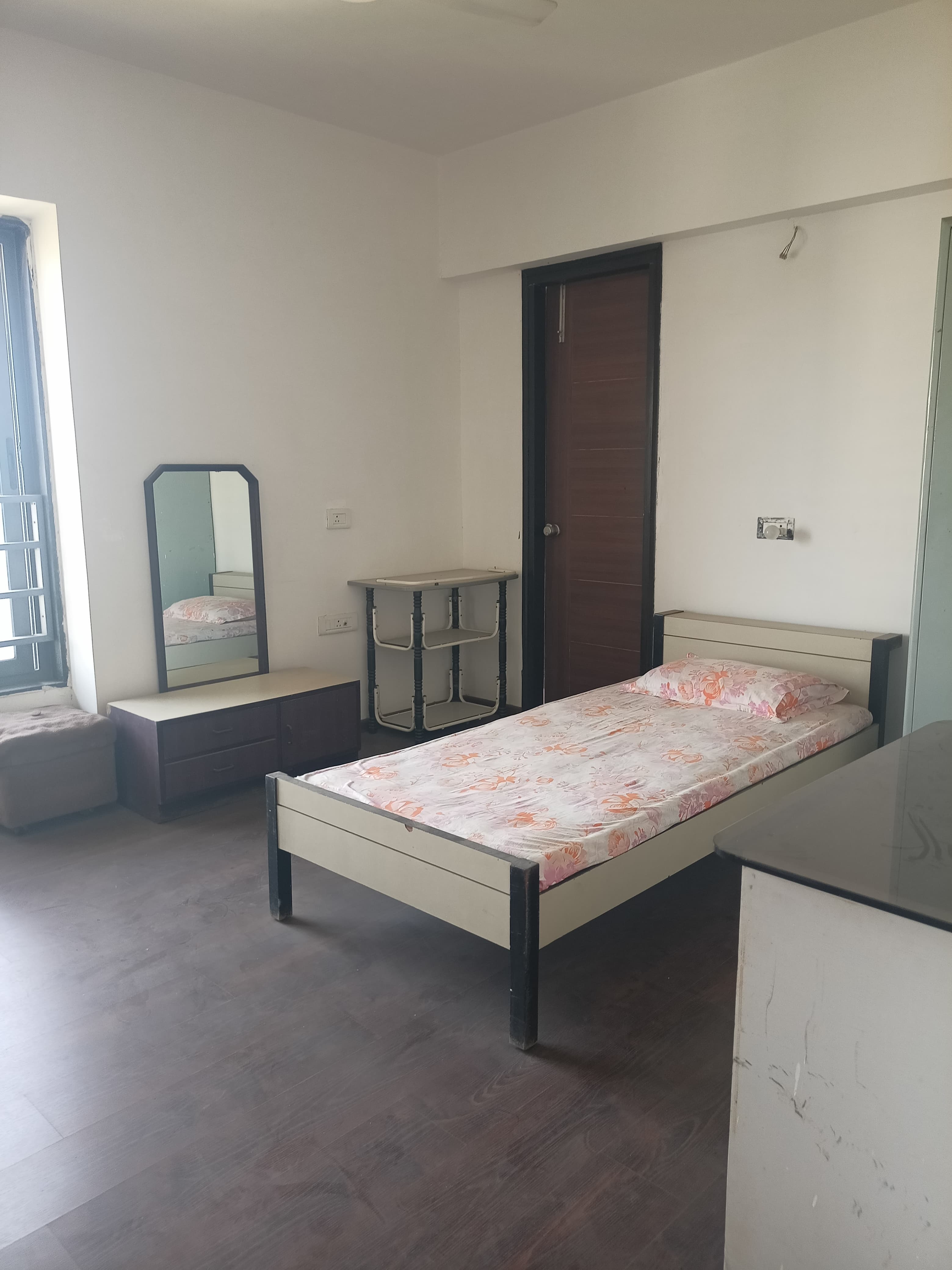 3 BHK 2400 Sq. Feet Residential Flat / Appartment for Sale in Ellisbridge Ahmedabad - Media 6