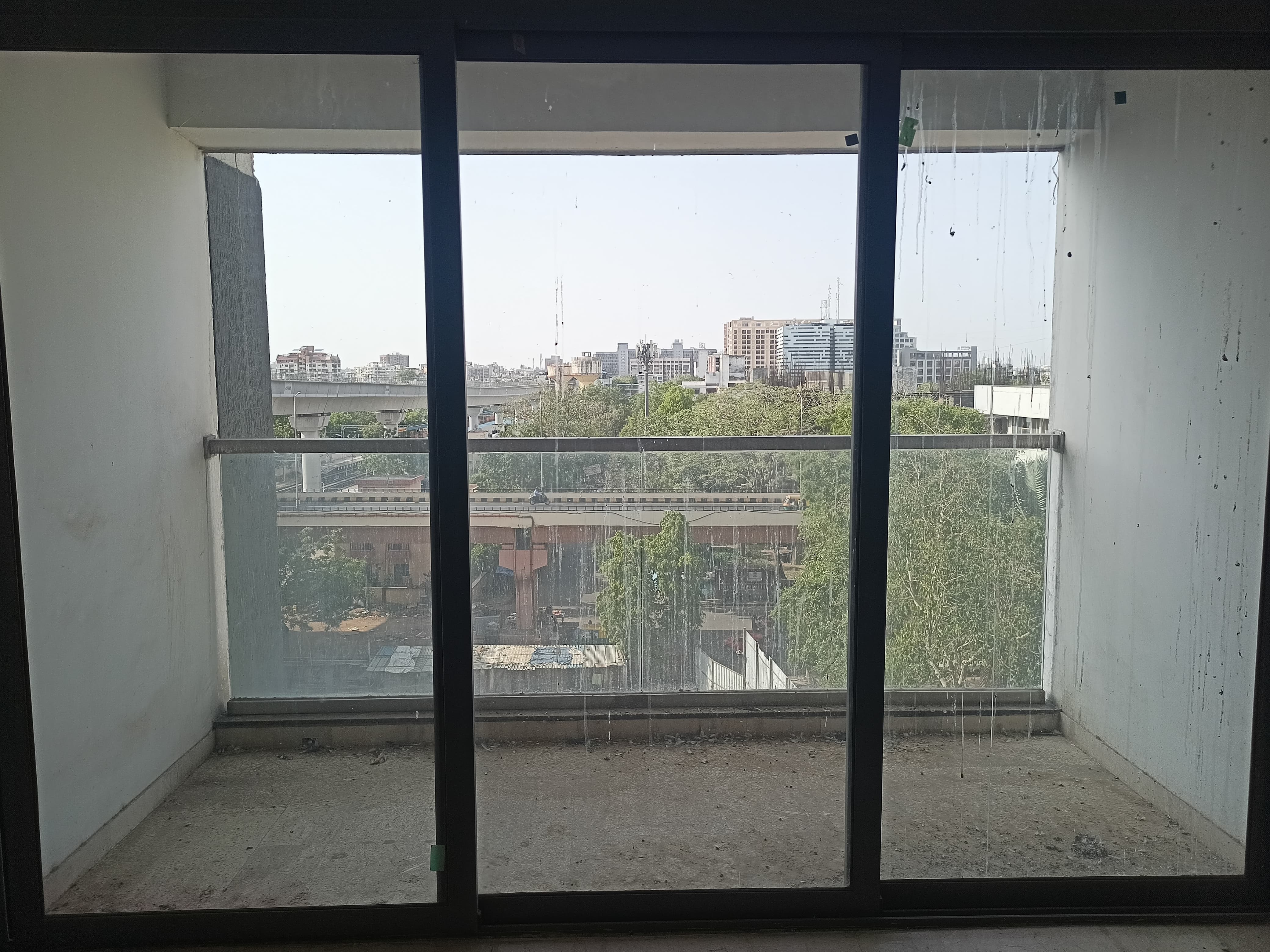 3 BHK 1700 Sq. Feet Residential Flat / Appartment for Sale in Ellisbridge Ahmedabad - Media 7