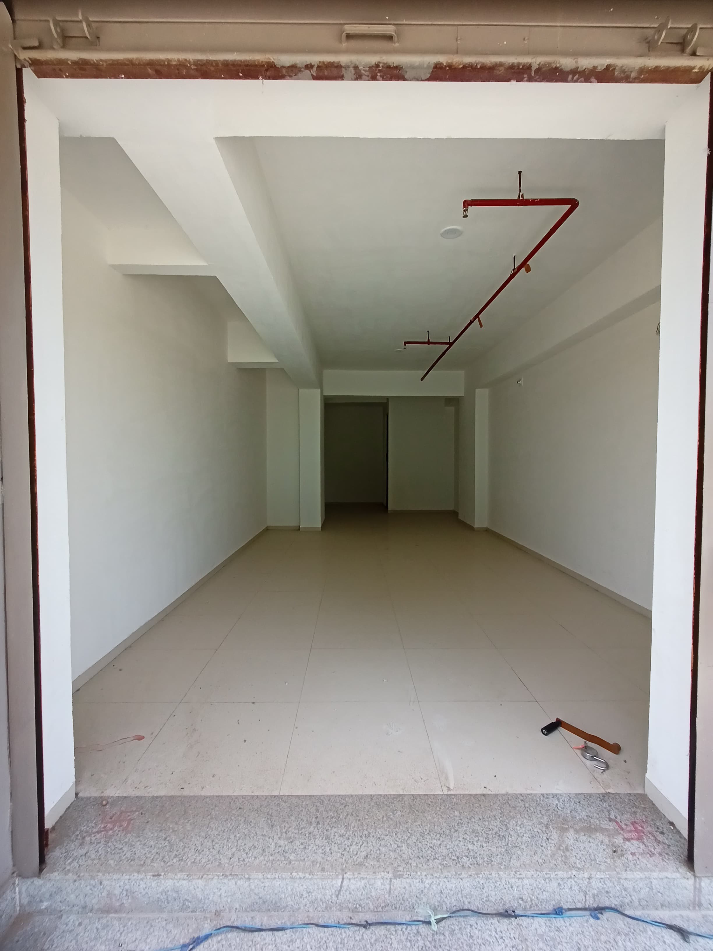 GF 717 Sq. Feet Commercial Shop for Rent in Vaishnodevi Ahmedabad
