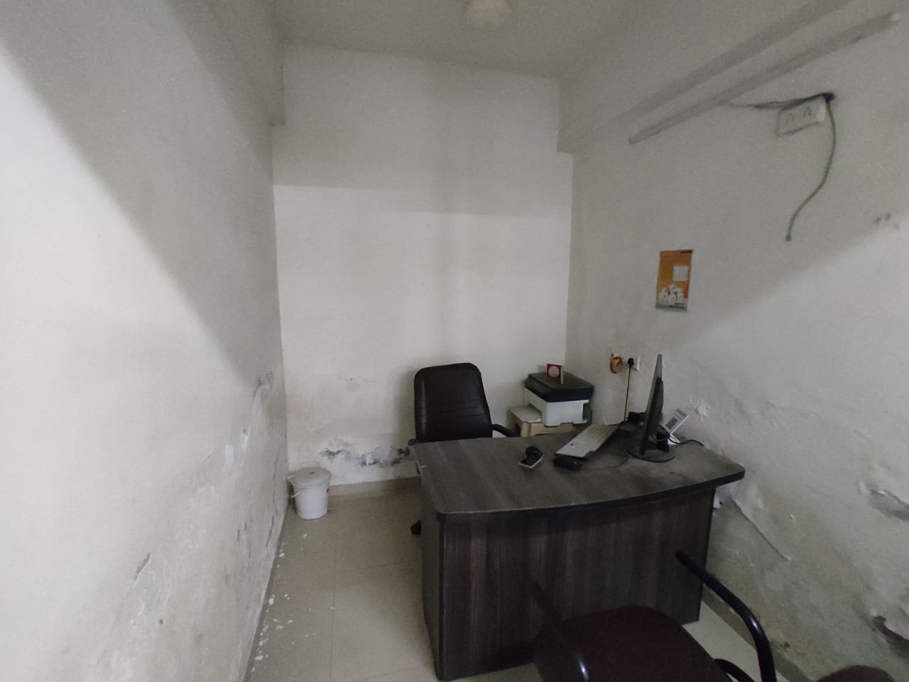 GF 610 Sq. Feet Commercial Showroom for Sale in Shahibaug Ahmedabad - Media 4