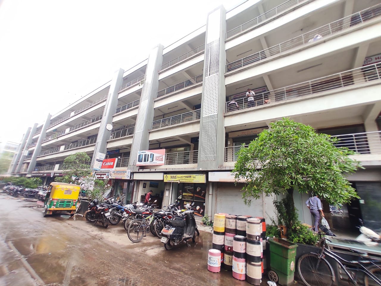 GF 610 Sq. Feet Commercial Showroom for Sale in Shahibaug Ahmedabad - Media 8