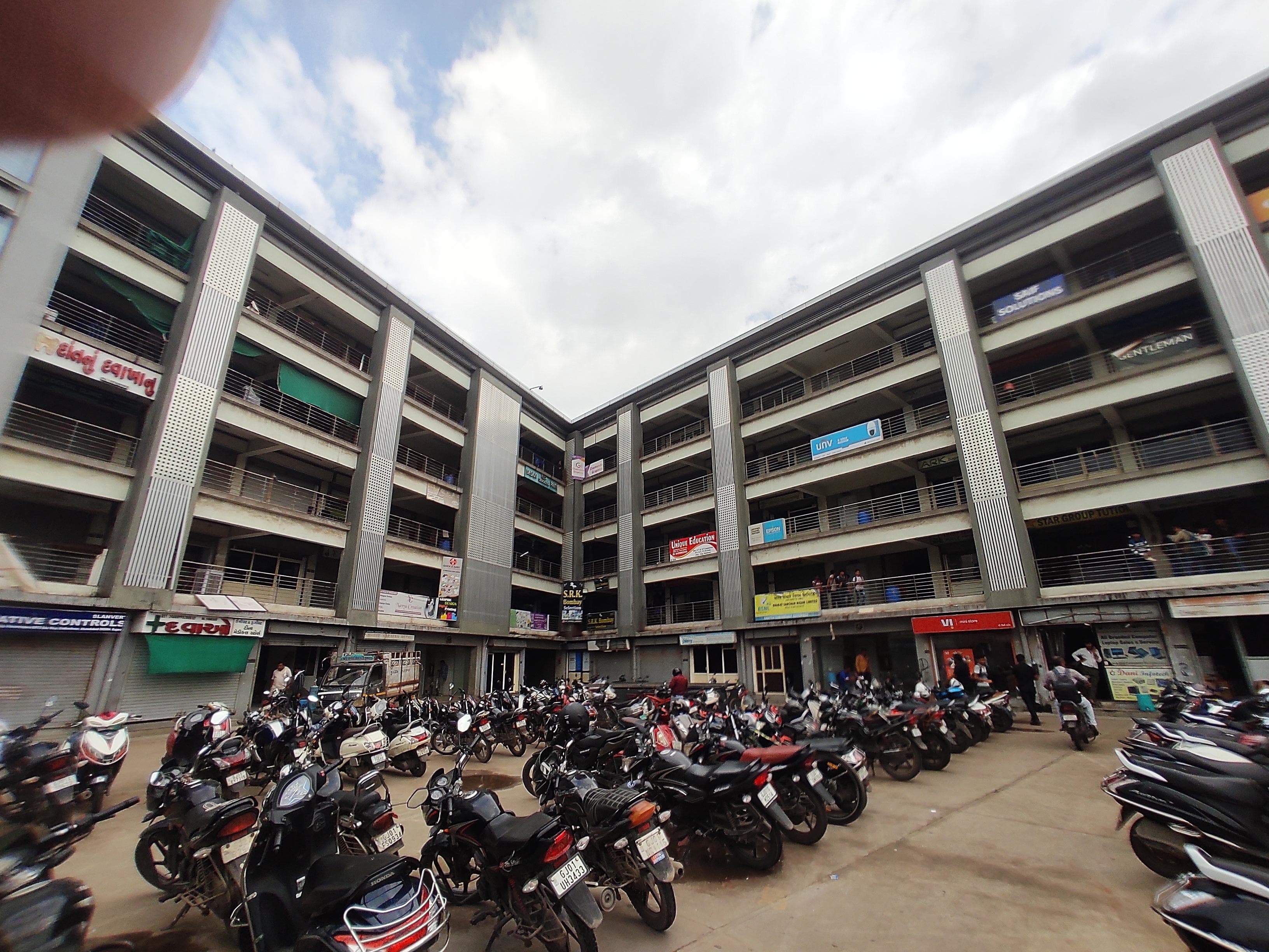 920 Sq. Feet Commercial Office for Rent in Shahibaug Ahmedabad - Media 18