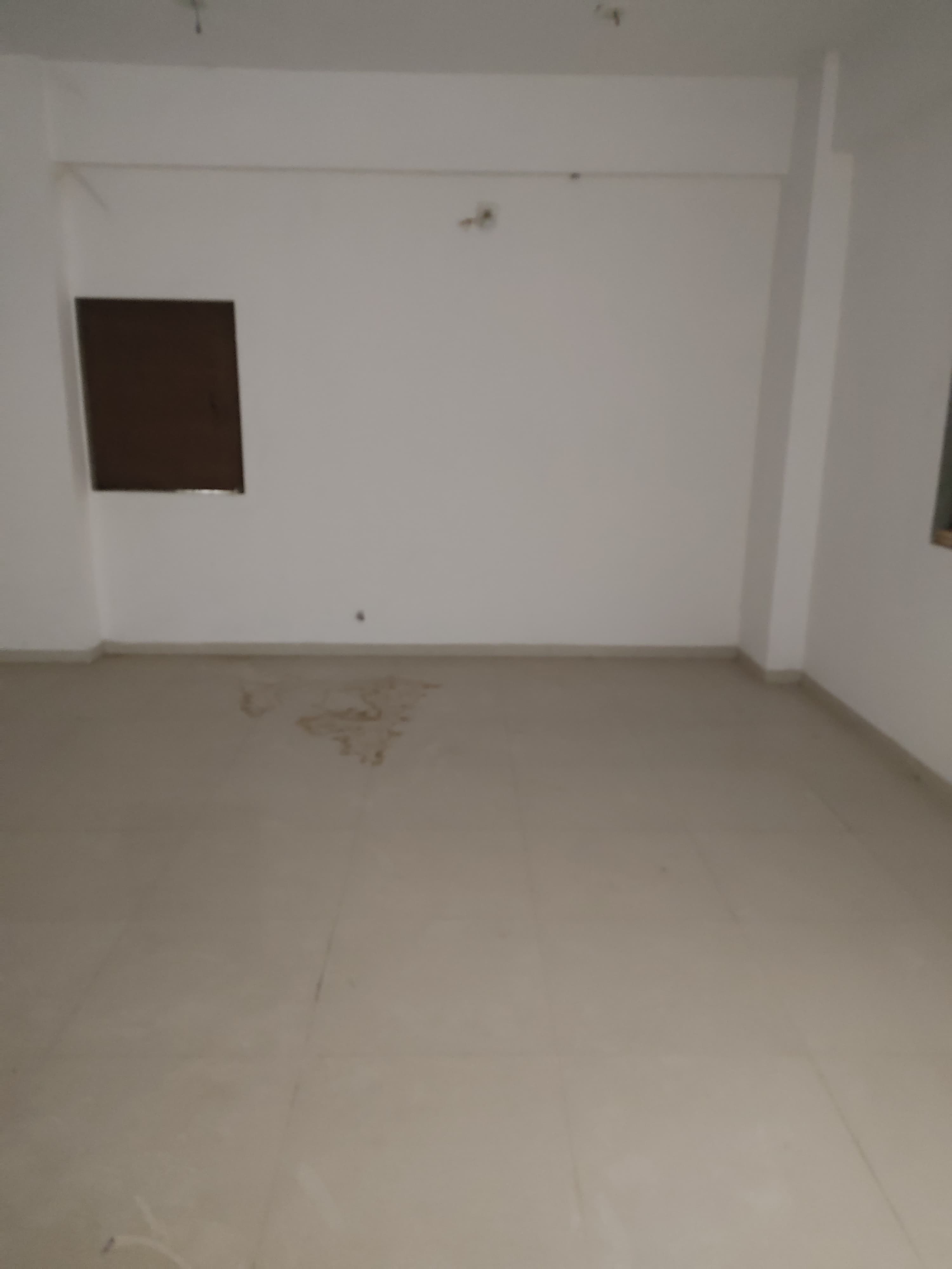 GF 500 Sq. Feet Commercial Showroom for Rent in Shahibaug Ahmedabad - Media 3