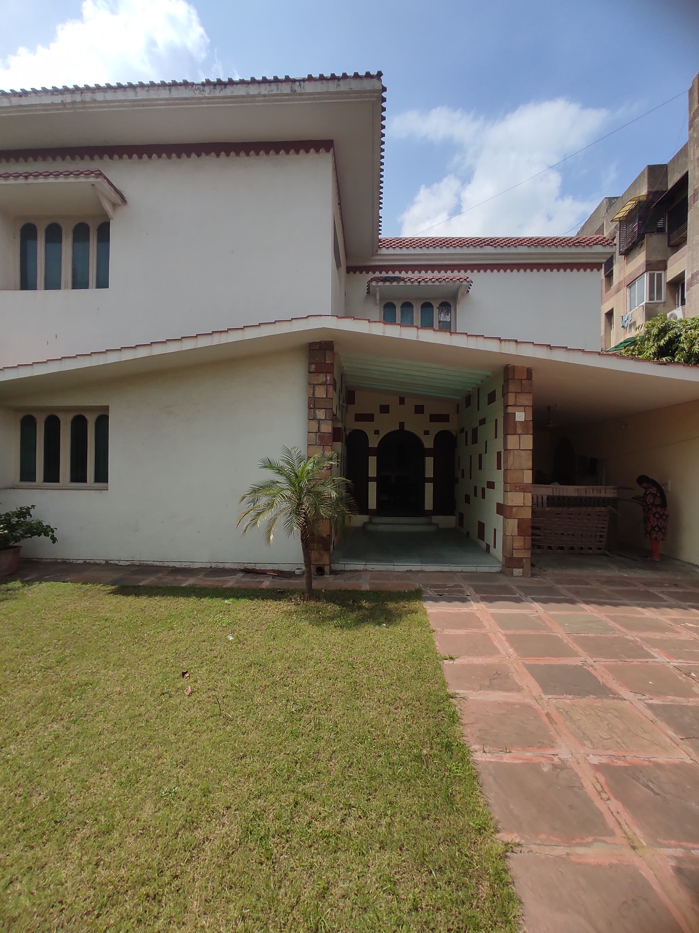4 BHK 850 Sq. Yards Residential Individual Villa / Bungalow for Rent in Paldi Ahmedabad - Media 5