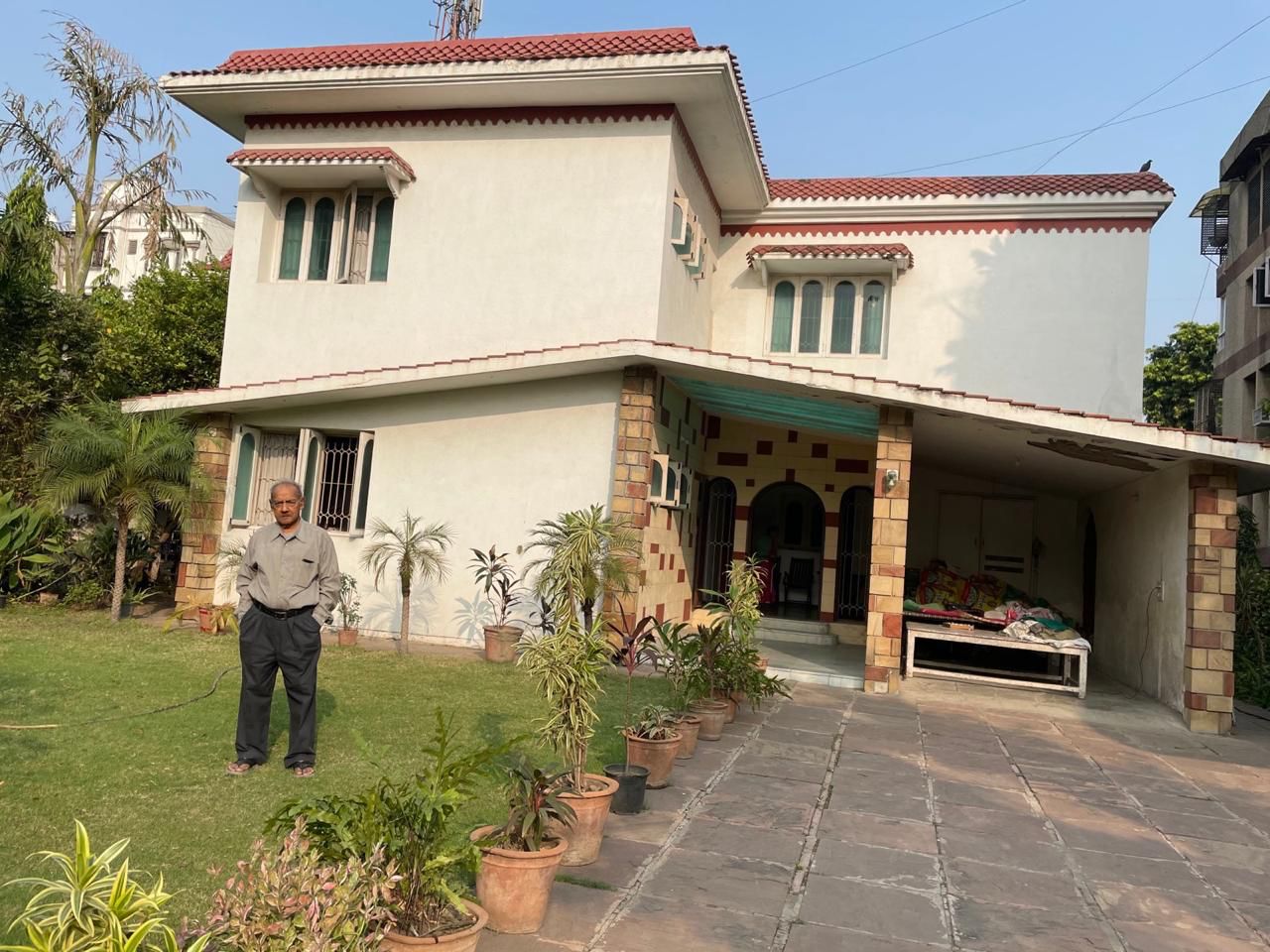 4 BHK 850 Sq. Yards Residential Individual Villa / Bungalow for Rent in Paldi Ahmedabad