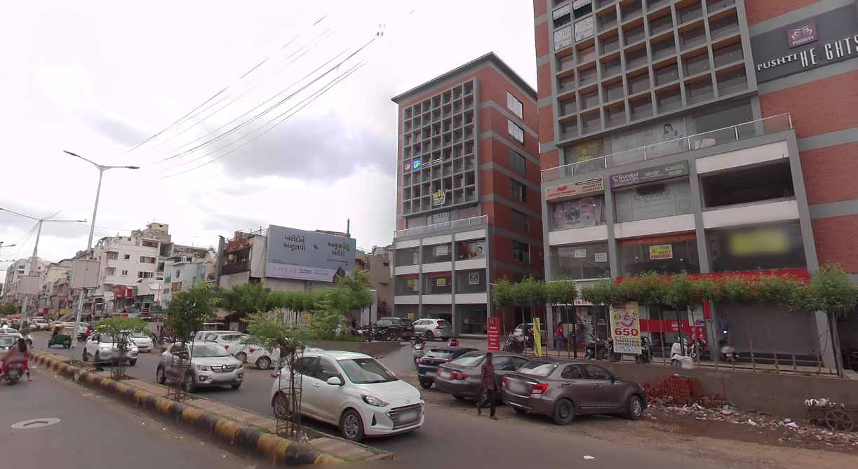 FF 800 Sq. Feet Commercial Office for Sale in Memnagar/gurukul Ahmedabad - Media 11