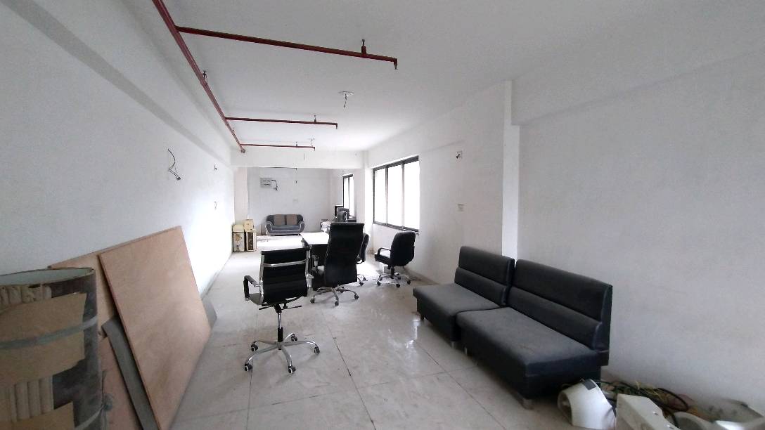FF 1200 Sq. Feet Commercial Shop for Sale in Memnagar/gurukul Ahmedabad - Media 7