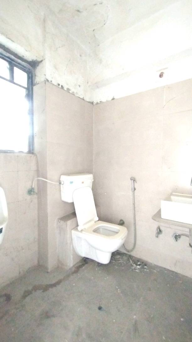 FF 1200 Sq. Feet Commercial Shop for Sale in Memnagar/gurukul Ahmedabad - Media 9