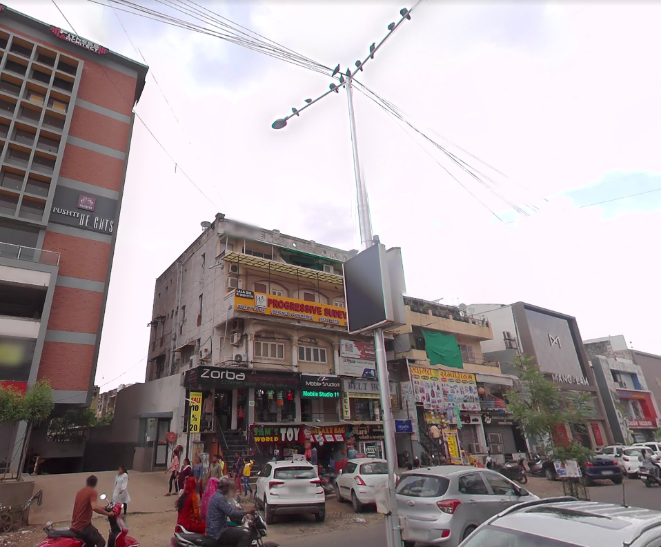 FF 1200 Sq. Feet Commercial Shop for Rent in Memnagar/gurukul Ahmedabad - Media 10