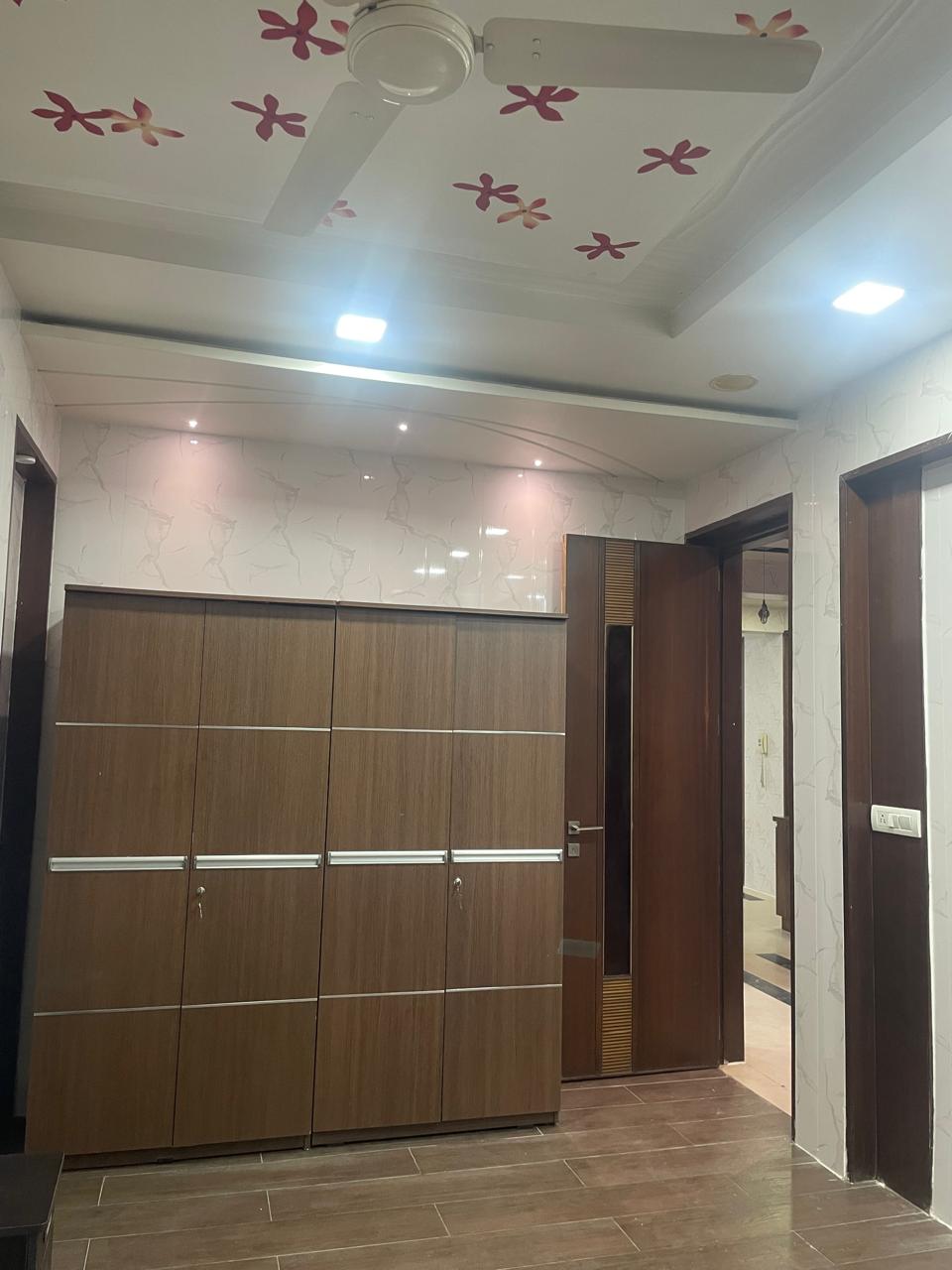 3 BHK 1800 Sq. Feet Residential Flat / Appartment for Rent in Bodakdev Ahmedabad - Media 10