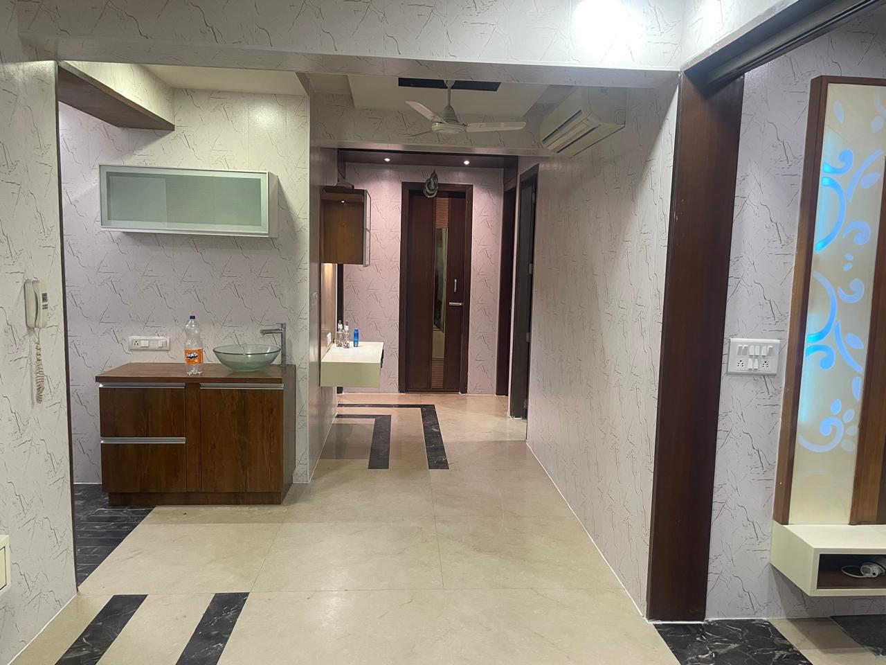 3 BHK 1800 Sq. Feet Residential Flat / Appartment for Rent in Bodakdev Ahmedabad - Media 6