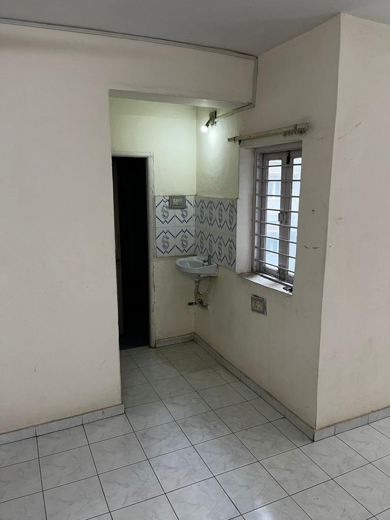 3 BHK 222 Sq. Yards Residential Flat / Appartment for Sale in Shahibaug Ahmedabad - Media 7