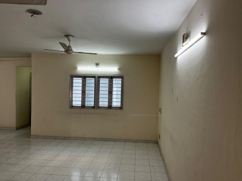 3 BHK 222 Sq. Yards Residential Flat / Appartment for Sale in Shahibaug Ahmedabad - Media 2