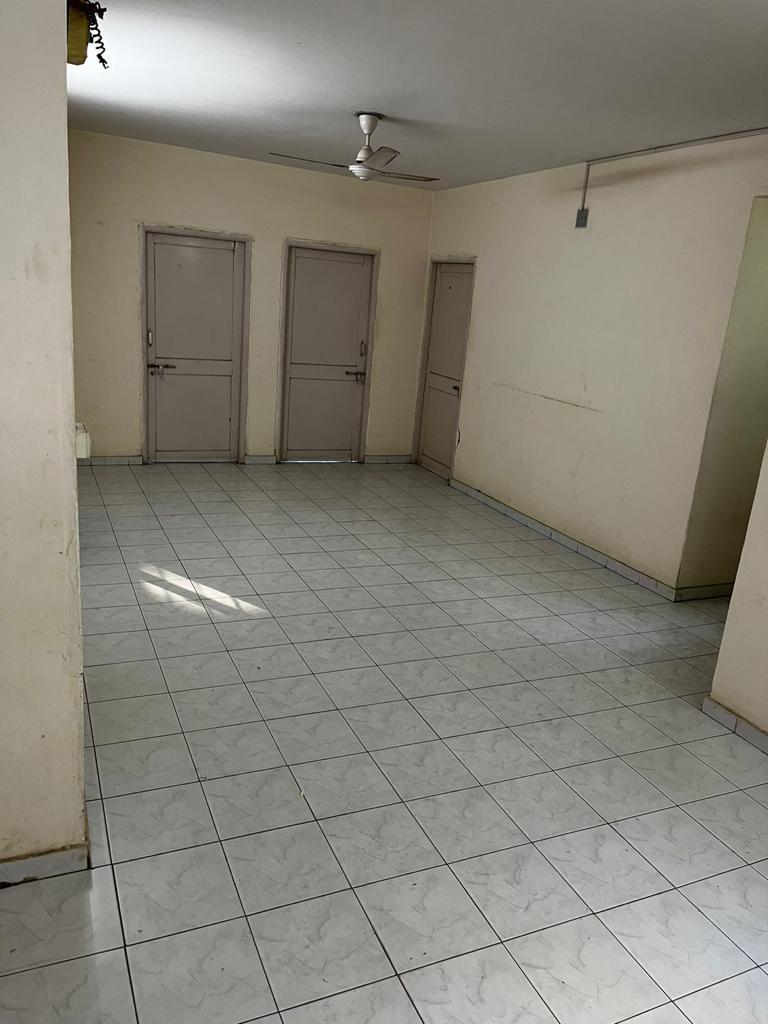 3 BHK 222 Sq. Yards Residential Flat / Appartment for Sale in Shahibaug Ahmedabad - Media 4