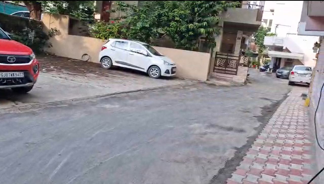 2 BHK 200 Sq. Yards Residential Tenament for Sale in Shahibaug Ahmedabad - Media 6