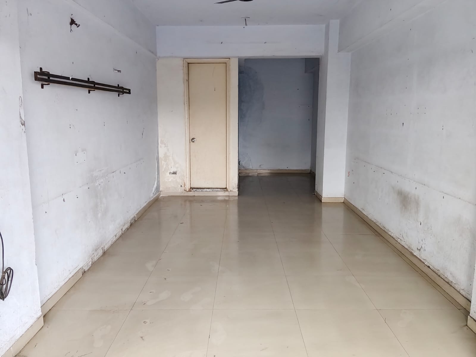 2F 456 Sq. Feet Commercial Office for Sale in Shahibaug Ahmedabad - Media 7
